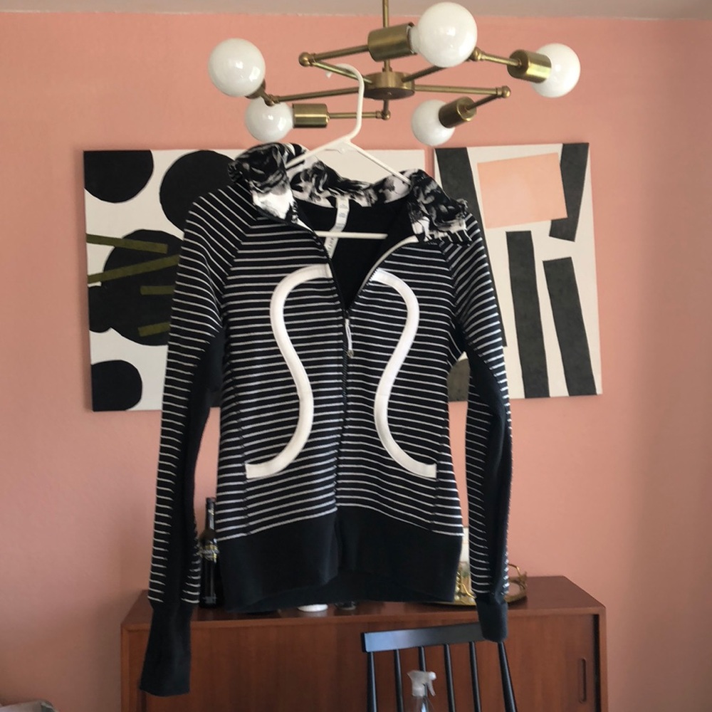 ✨SALE✨ Lululemon Parallel Stripe Scuba Hoodie 4